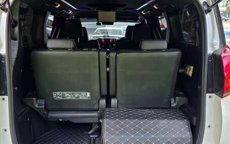 Toyota Alphard III, 2020 год, 5 650 000 рублей, 8 фотография