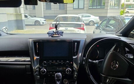 Toyota Alphard III, 2020 год, 5 650 000 рублей, 7 фотография