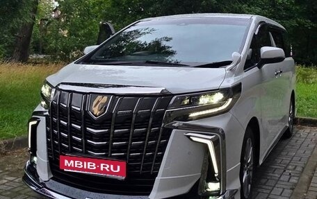 Toyota Alphard III, 2020 год, 5 650 000 рублей, 2 фотография