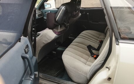 Audi 100, 1986 год, 200 000 рублей, 4 фотография
