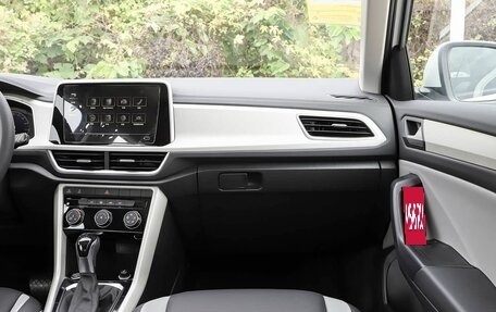 Volkswagen T-Roc I, 2026 год, 2 643 675 рублей, 17 фотография