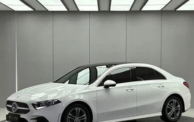 Mercedes-Benz A-Класс, 2023 год, 2 100 000 рублей, 1 фотография