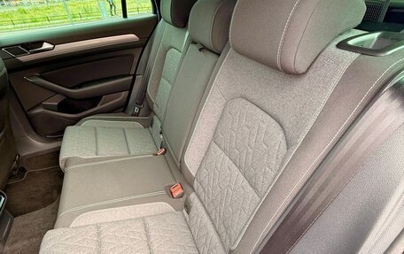 Volkswagen Passat B8 рестайлинг, 2023 год, 2 190 000 рублей, 13 фотография