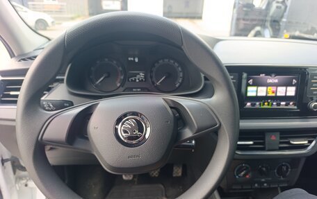 Skoda Rapid II, 2020 год, 1 520 000 рублей, 19 фотография