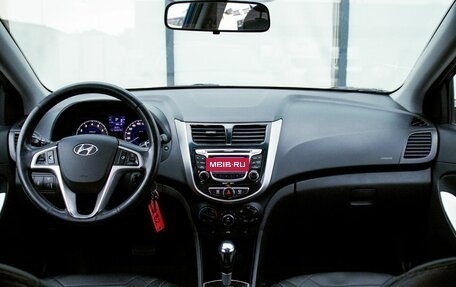 Hyundai Solaris II рестайлинг, 2011 год, 648 000 рублей, 18 фотография