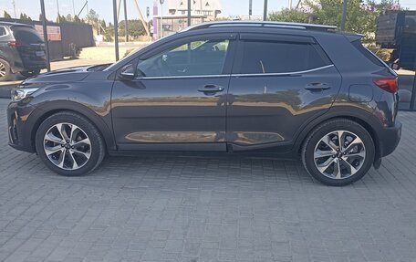 KIA Stonic, 2018 год, 1 700 000 рублей, 4 фотография