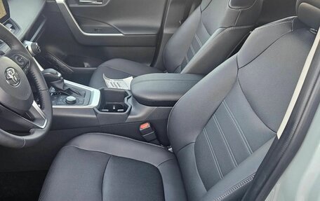 Toyota RAV4, 2025 год, 5 699 999 рублей, 25 фотография