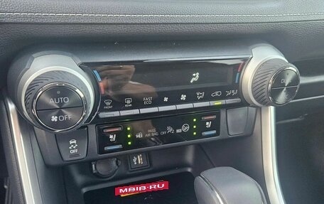 Toyota RAV4, 2025 год, 5 699 999 рублей, 23 фотография
