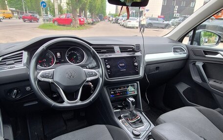 Volkswagen Tiguan II, 2021 год, 2 600 000 рублей, 4 фотография