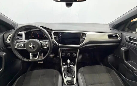 Volkswagen T-Roc I, 2022 год, 1 800 000 рублей, 7 фотография