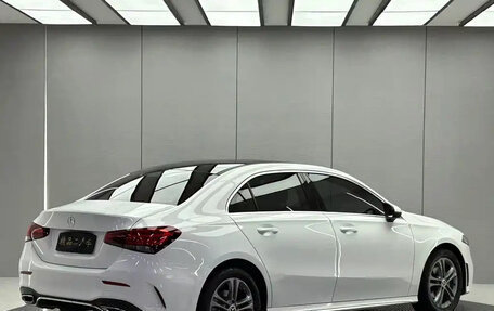 Mercedes-Benz A-Класс, 2023 год, 2 100 000 рублей, 5 фотография