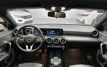 Mercedes-Benz A-Класс, 2023 год, 2 100 000 рублей, 7 фотография