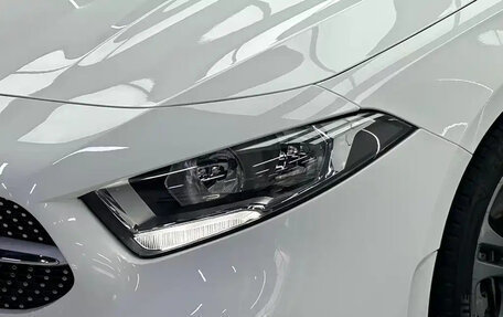 Mercedes-Benz A-Класс, 2023 год, 2 100 000 рублей, 23 фотография
