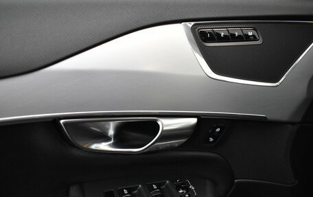 Volvo XC90 II рестайлинг, 2018 год, 3 910 000 рублей, 12 фотография