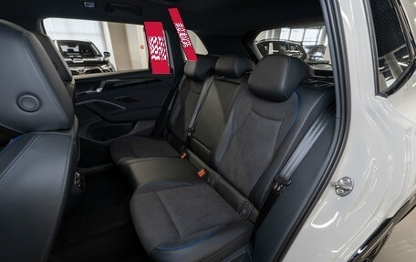 Volkswagen Tiguan, 2026 год, 4 900 000 рублей, 14 фотография