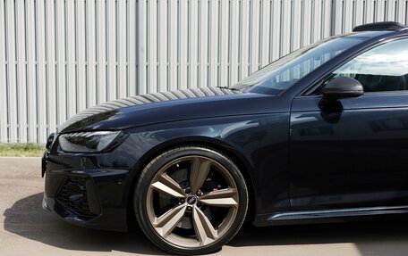Audi RS 4, 2021 год, 9 000 000 рублей, 3 фотография