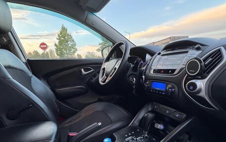 Hyundai ix35 I рестайлинг, 2012 год, 1 170 000 рублей, 26 фотография