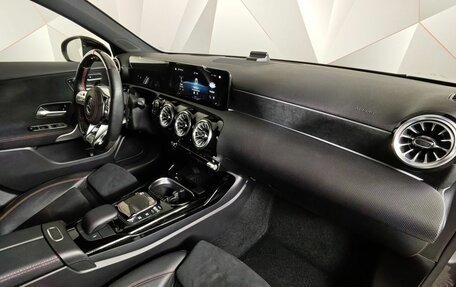 Mercedes-Benz A-Класс AMG, 2021 год, 4 200 000 рублей, 13 фотография