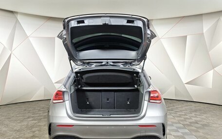 Mercedes-Benz A-Класс AMG, 2021 год, 4 200 000 рублей, 12 фотография