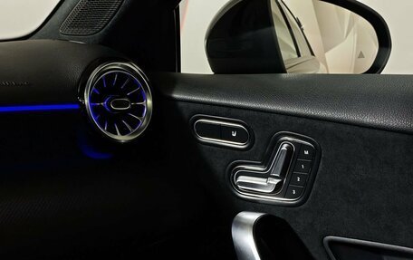 Mercedes-Benz A-Класс AMG, 2021 год, 4 200 000 рублей, 23 фотография