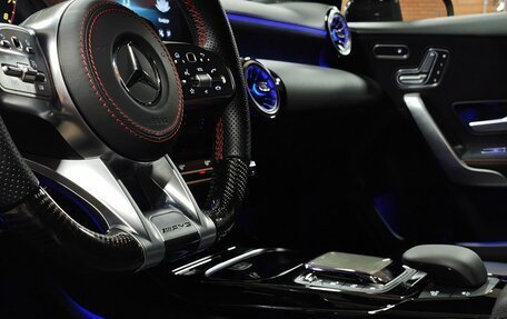 Mercedes-Benz A-Класс AMG, 2021 год, 4 200 000 рублей, 28 фотография
