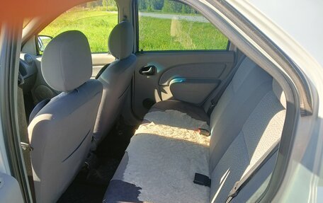 Renault Logan I, 2006 год, 310 000 рублей, 3 фотография