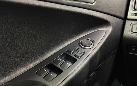 Hyundai Sonata VI, 2011 год, 1 175 000 рублей, 16 фотография