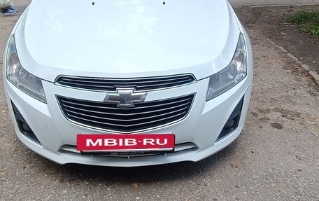 Chevrolet Cruze II, 2013 год, 820 000 рублей, 2 фотография