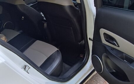 Chevrolet Cruze II, 2013 год, 820 000 рублей, 10 фотография