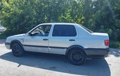 Volkswagen Vento, 1997 год, 90 000 рублей, 1 фотография