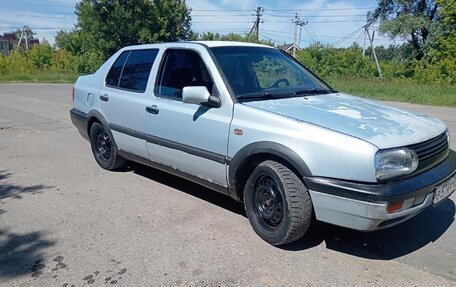 Volkswagen Vento, 1997 год, 90 000 рублей, 4 фотография