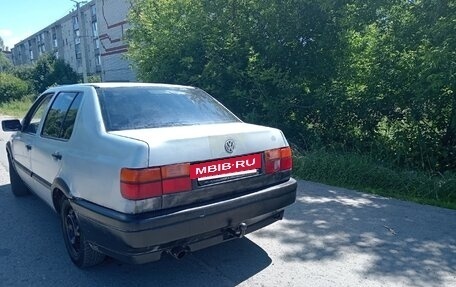 Volkswagen Vento, 1997 год, 90 000 рублей, 3 фотография