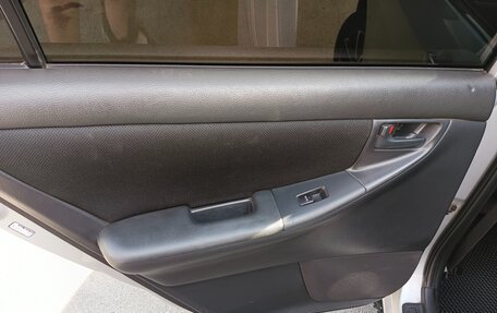 Toyota Allex i рестайлинг, 2003 год, 619 999 рублей, 9 фотография