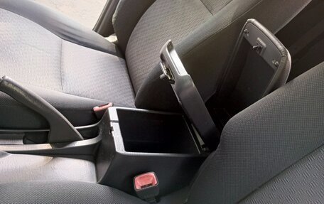 Toyota Allex i рестайлинг, 2003 год, 619 999 рублей, 21 фотография