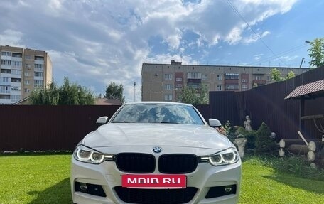 BMW 3 серия, 2018 год, 2 900 000 рублей, 3 фотография