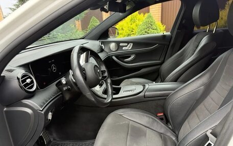 Mercedes-Benz E-Класс, 2021 год, 5 100 000 рублей, 6 фотография