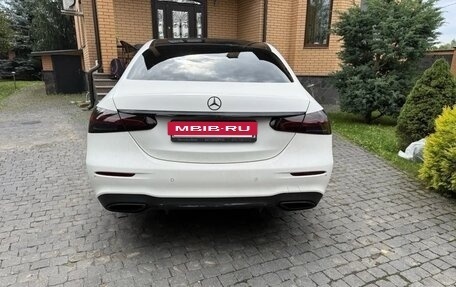 Mercedes-Benz E-Класс, 2021 год, 5 100 000 рублей, 5 фотография