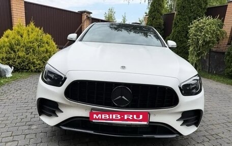 Mercedes-Benz E-Класс, 2021 год, 5 100 000 рублей, 4 фотография