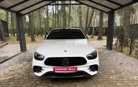 Mercedes-Benz E-Класс, 2021 год, 5 100 000 рублей, 2 фотография