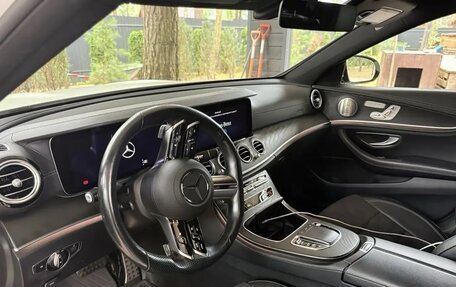 Mercedes-Benz E-Класс, 2021 год, 5 100 000 рублей, 31 фотография