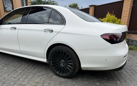 Mercedes-Benz E-Класс, 2021 год, 5 100 000 рублей, 28 фотография