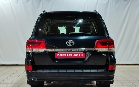 Toyota Land Cruiser 200, 2019 год, 9 300 000 рублей, 6 фотография