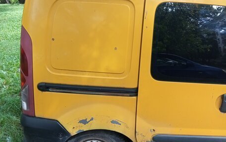Renault Kangoo II рестайлинг, 2001 год, 95 000 рублей, 4 фотография