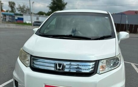 Honda Freed I, 2012 год, 999 000 рублей, 1 фотография