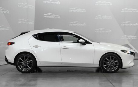 Mazda 3, 2020 год, 1 820 000 рублей, 6 фотография