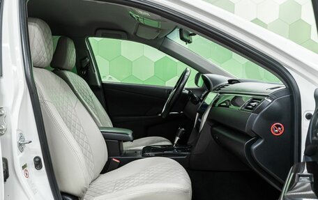 Toyota Camry, 2015 год, 1 850 000 рублей, 12 фотография