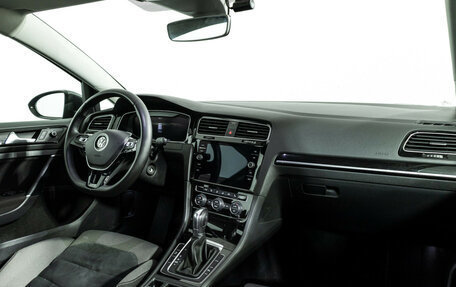 Volkswagen Golf VII, 2018 год, 1 989 000 рублей, 9 фотография