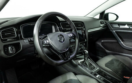 Volkswagen Golf VII, 2018 год, 1 989 000 рублей, 11 фотография