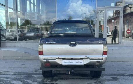 Mitsubishi L200 III рестайлинг, 2004 год, 920 000 рублей, 4 фотография