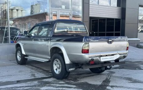 Mitsubishi L200 III рестайлинг, 2004 год, 920 000 рублей, 3 фотография